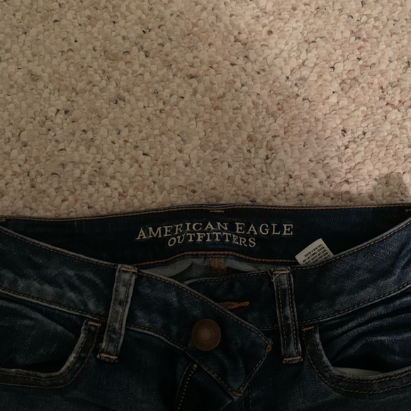 American Eagle Ripped Jeans - Picture 6 of 6